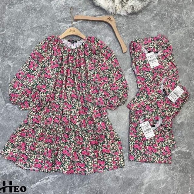Đầm hoa nhí baby doll
