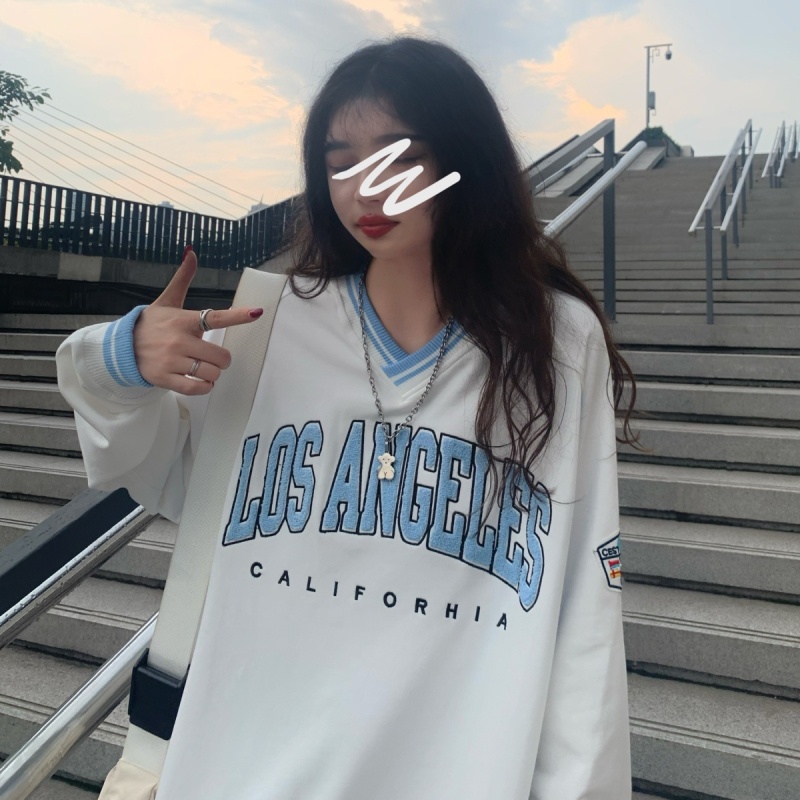 Áo sweater IELGY cổ chữ V in chữ thời trang dành cho nữ