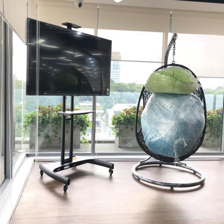 [ Siêu Rẻ ] - Giá Treo Tivi NB-AVA1500 [ Phù hợp Màn Hình 32&quot; - 70&quot; ] - Hàng Cao Cấp Có Giá Đỡ Máy Chiếu Phía Trên.