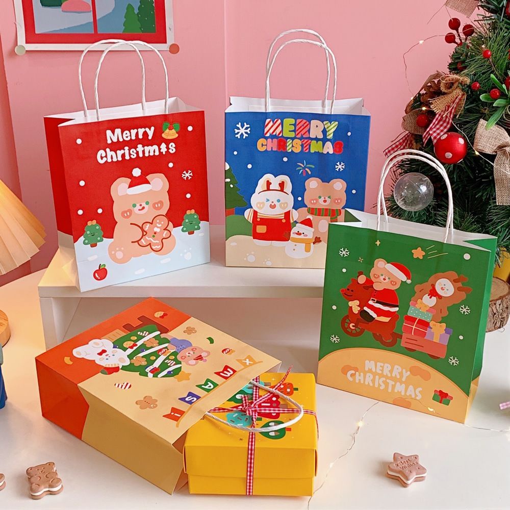 Túi đựng quà Giáng Sinh Noel Merry Christmas hoạt hình - Gấu và Thỏ Merry Christmas (Noel) - Kraft kèm tem dán Size M