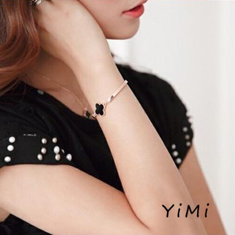 Vòng tay mạ vàng bằng thép titan hình cỏ bốn lá thời trang Hàn Quốc