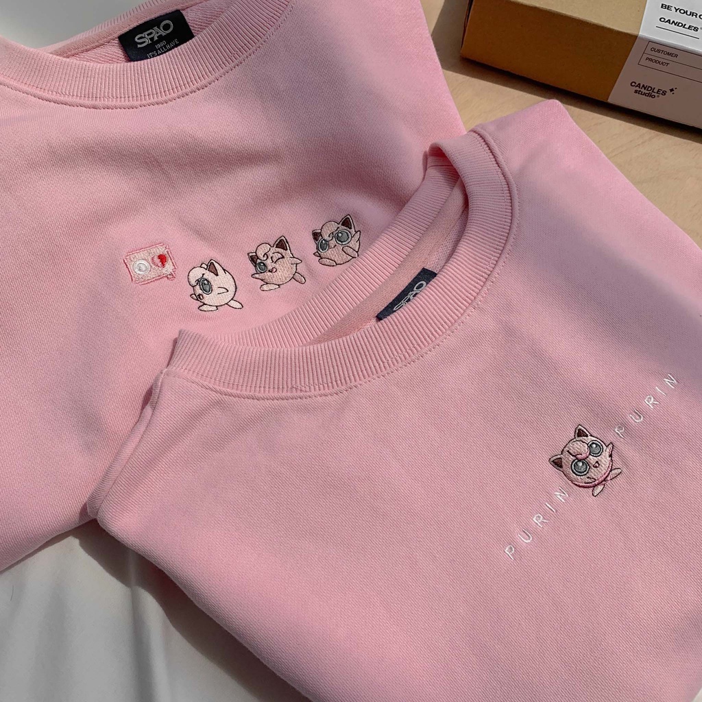 Áo Sweater Spao Nỉ Màu Hồng Thêu Hình Nhân Vật Pikachu Phong Cách Hàn Quốc