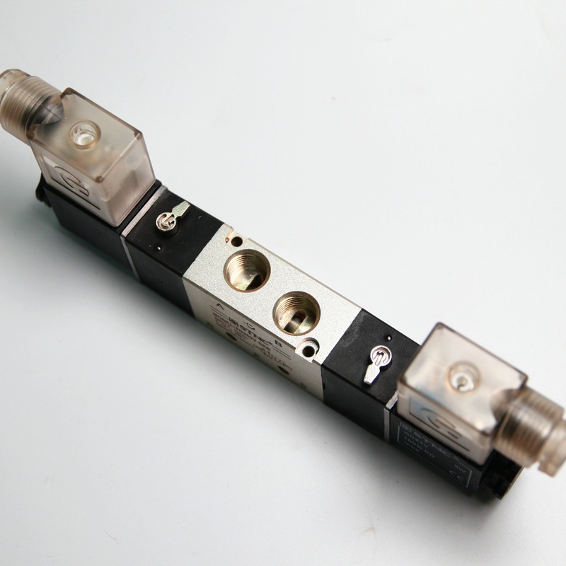 Van điện từ TG2522-08 hãng STNC điên 220v và 24v