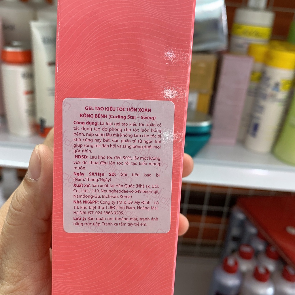 Gel tạo kiểu bồng bềnh Obsidian Curling Star Swing 150ml