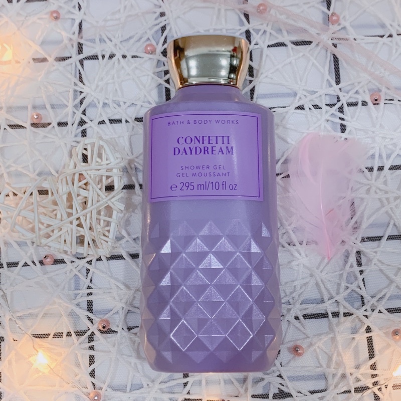 Sữa tắm SIGNATURE COLLECTION Confetti Daydream – Bath &amp; Body Works (295ml)