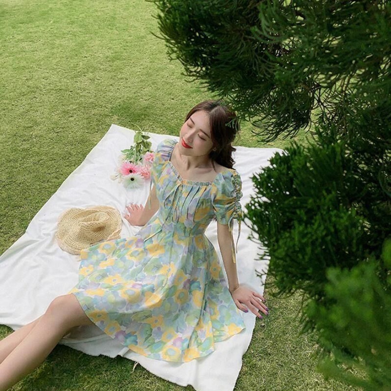 Đầm IELGY ngắn tay cổ vuông in hoa dễ thương ngọt ngào cho nữ