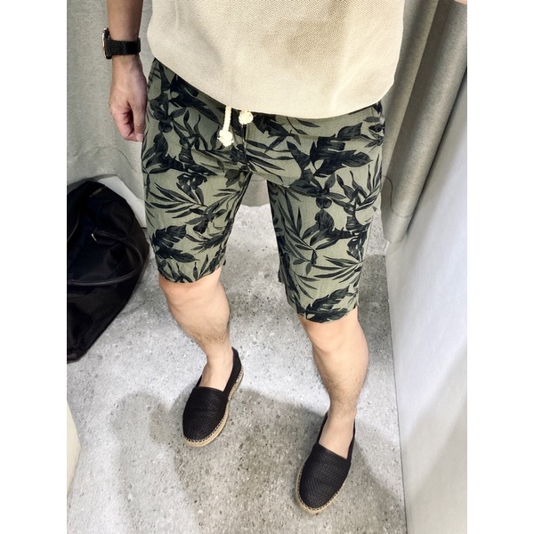 Short Đũi Hoa Lá Rêu