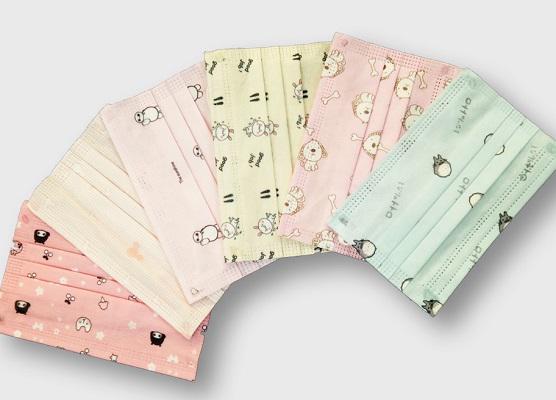 Khẩu trang trẻ em Darvin hộp 50 chiếc
