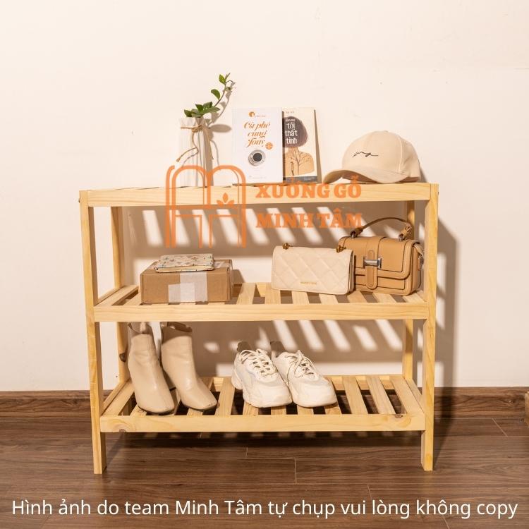 Kệ giày dép gỗ thông 3 tầng màu vân gỗ sáng, đã xử lý mối mọt, chống ẩm mốc - Kệ gỗ để giày dép Minh Tâm KT 80x26x69 cm