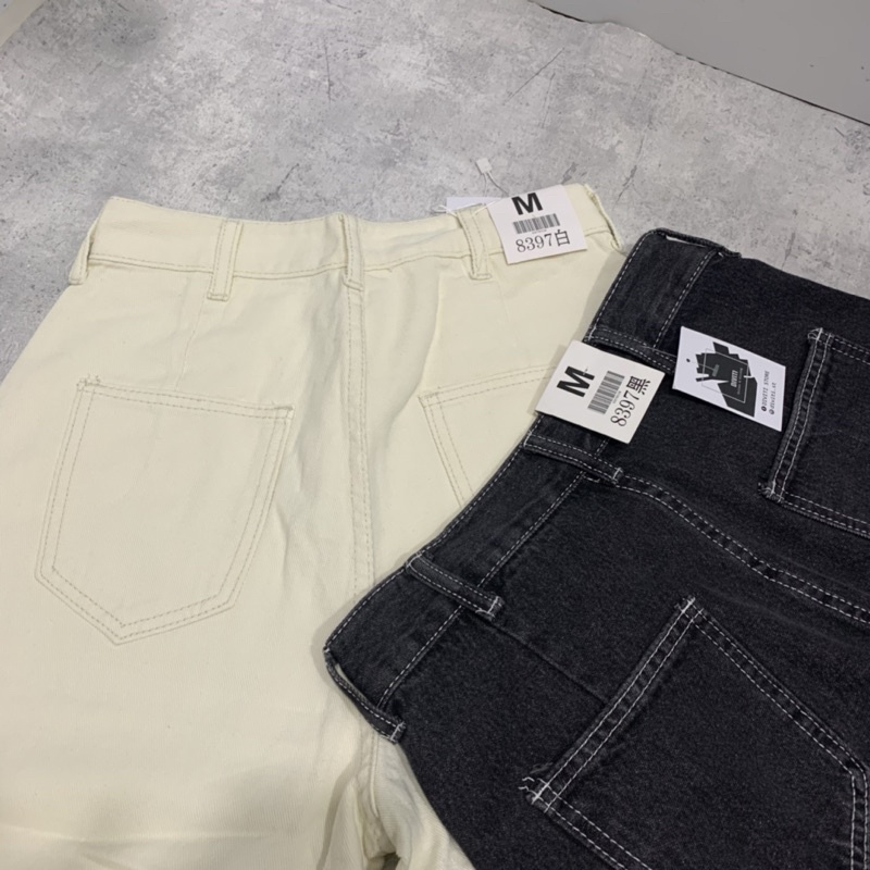 Quần jeans suông 8397 màu đen và kem