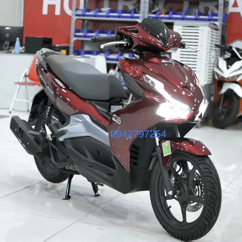 Sơn xe máy Honda Air Blade màu Đỏ Đô UR004-1K và UR004-2K Ultra Motorcycle Colors