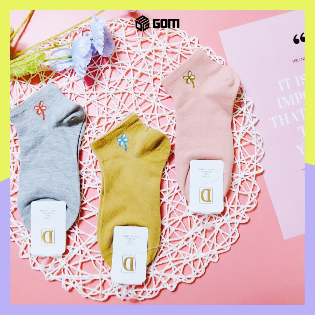 Vớ nữ cổ ngắn họa tiết Cỏ bốn lá