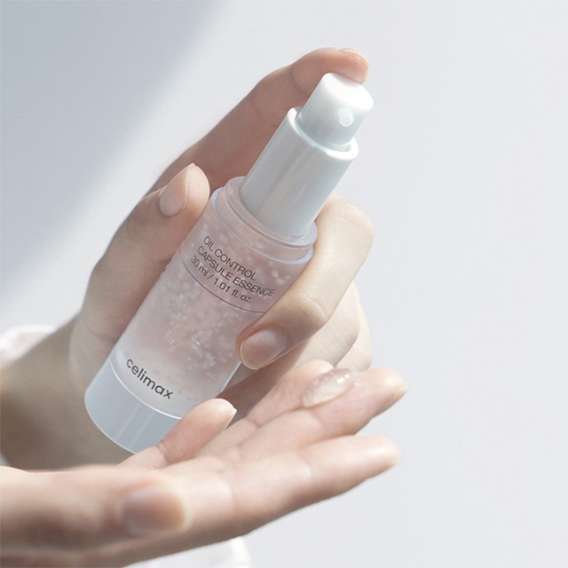 Tinh chất Kiềm dầu CELIMAX thu nhỏ lỗ chân lông Oil Control Capsule Essence 30ml