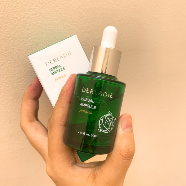 Siêu tinh chất tràm trà giảm mụn Derladie Herbal Blemish Ampoule