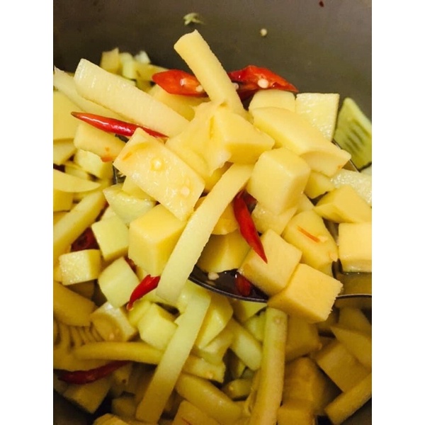 Măng dầm chua cay hũ 1 kg (Bao ngon) | BigBuy360 - bigbuy360.vn