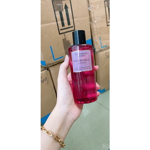 Xịt body mist Very Sexy Victoria Secret mẫu mới nắp đen siêu thơm - 250ml