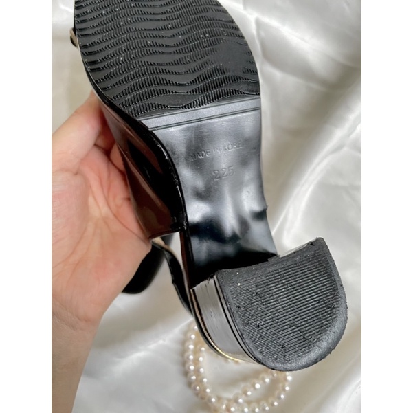 Giày cao gót vintage da bóng size 35