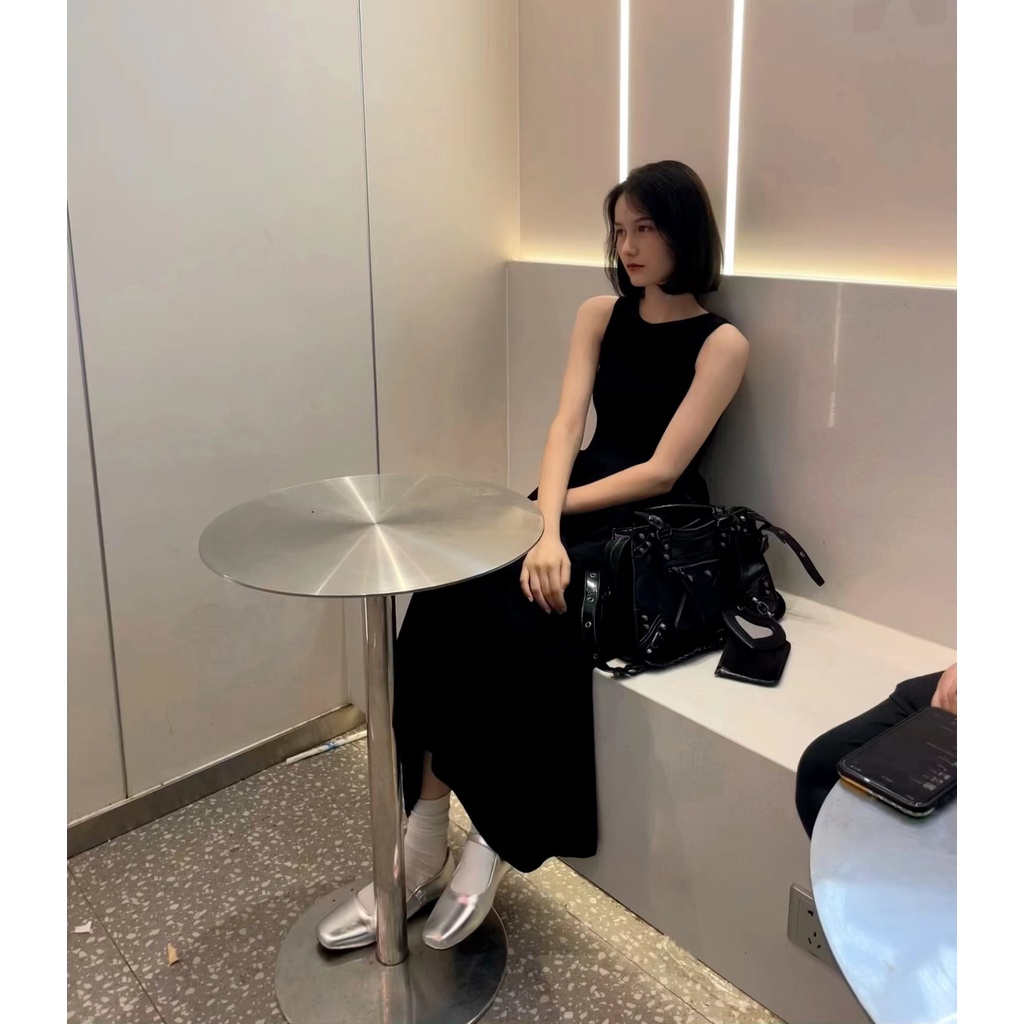 Đầm Sát Nách Hở Vai Màu Trắng Phong Cách Mới 2022✨✨Đầm Dáng Dài Ôm Eo Thiết Kế Thanh Lịch Cho Nữ