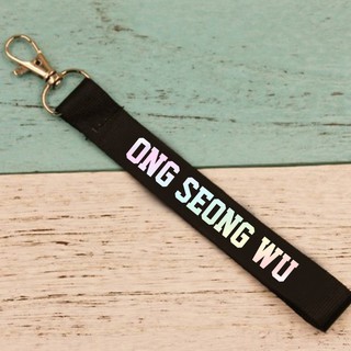 Name tab WANNA ONE f105