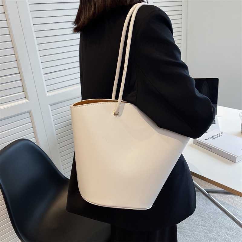 Túi đeo vai IELGY kích thước lớn thời trang đường phố dành cho nữ