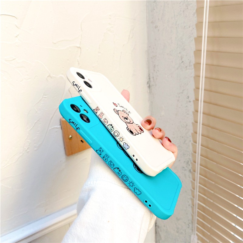 Ốp lưng iphone Smile Bear cạnh vuông in hình viền 5/5s/6/6plus/6s/6splus/7/7plus/8/8plus/x/xs/11/12/pro/max/plus/promax | BigBuy360 - bigbuy360.vn