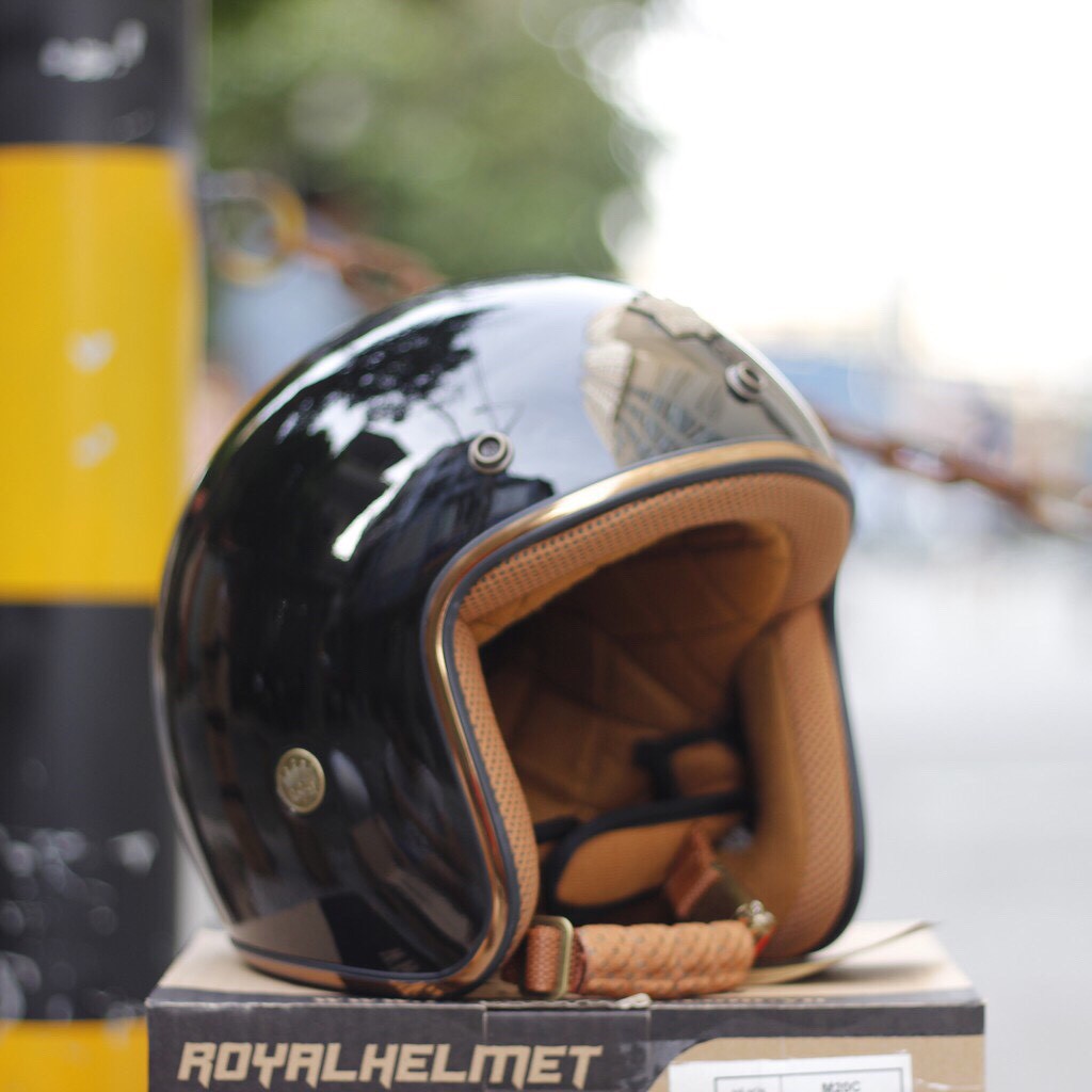Mũ bảo hiểm Royal M20c đen
