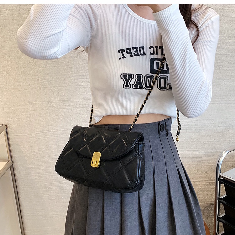 Túi Đeo Vai Có Dây Xích Thêu Họa Tiết Tinh Tế Thời Trang Cho Nữ