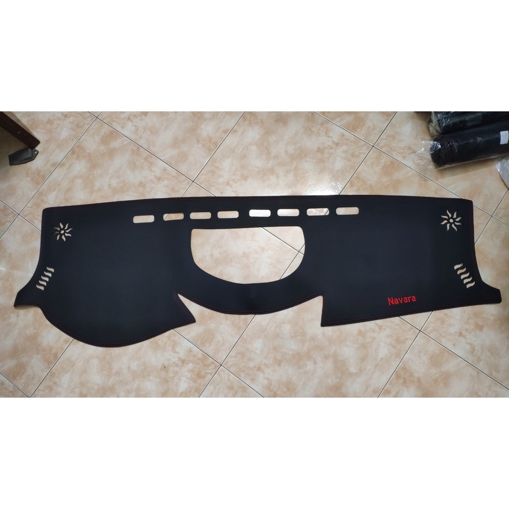 💥 Thảm taplo da carbon cao cấp loại 1 Nissan Navara NP300