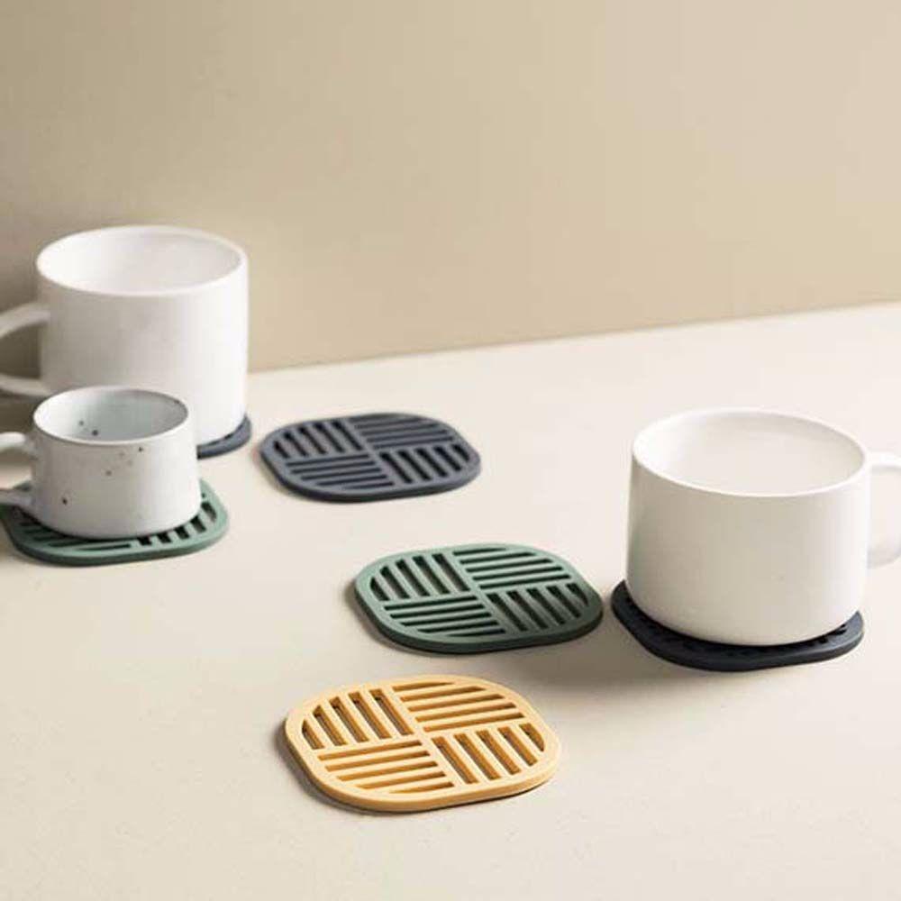 Tấm Lót Bàn Ăn Bằng Silicone Chống Thấm Nước Tiện Dụng