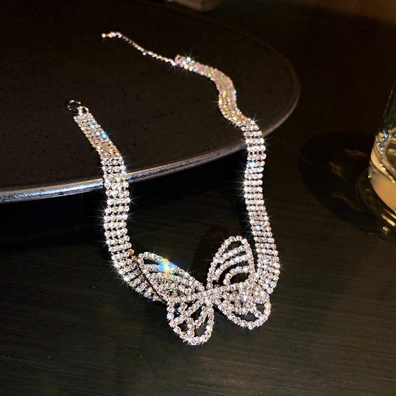 Vòng cổ choker mặt hình bướm đính đá thời trang cho nữ