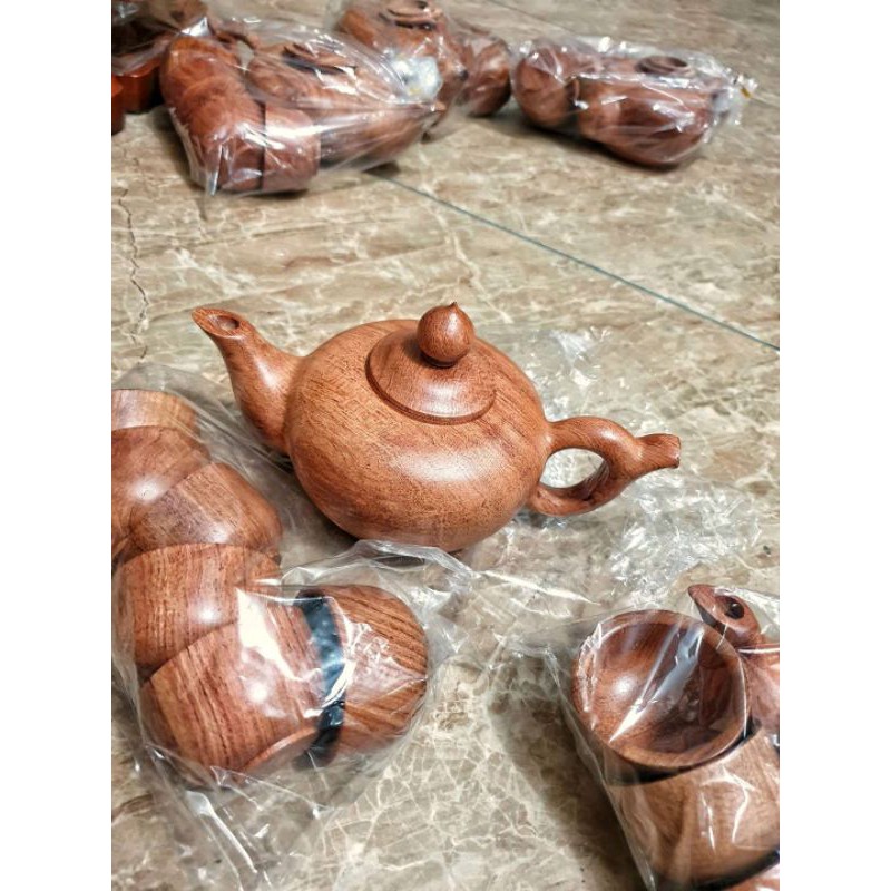Bộ ấm chén gỗ hương đá