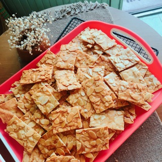 BÁNH NGÓI HẠNH NHÂN