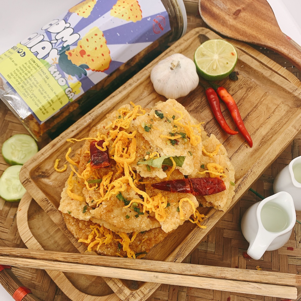 Cơm cháy lắc khô gà , Cơm cháy chiên mắm hành lắc khô gà loại ngon hũ 300g, đồ ăn vặt, vừa ngon vừa rẻ ,an toàn vệ sinh | BigBuy360 - bigbuy360.vn