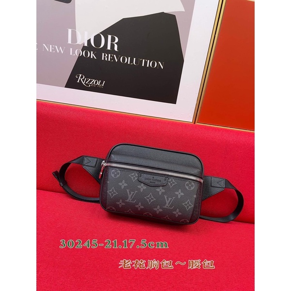 Túi đeo chéo đeo ngực cho nam thương hiệu Louis Vuitton LV Outdoor da thật cao cấp
