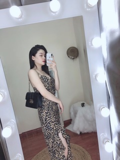 Váy maxi da beo xẻ tà hở lưng