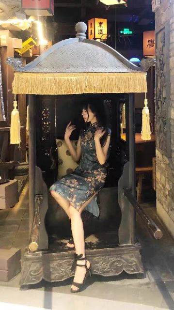 //SỈ BẰNG LẺ// đầm sườn xám hoa trà to ôm body xẻ nữ tính trung hoa phong cách cổ điển dự tiệc