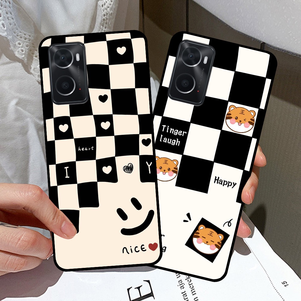 Ốp Oppo A36 / A76 in hình sọc caro, họa tiết đen trắng dễ thương