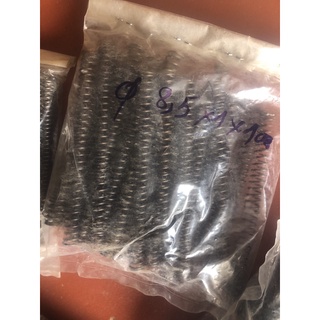 Lò xo nén phi 8,5 (sợi 1 ly dài 10cm )👍🏻👍🏻👍🏻
