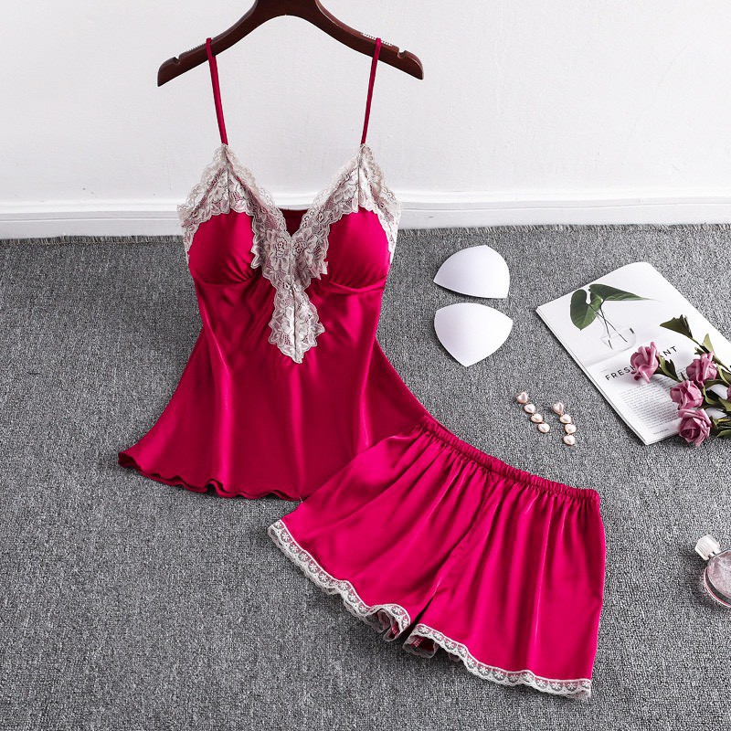 Đồ Ngủ 2 Dây Quần Cộc Ren Xẻ Mặc Nhà Lụa Satin Cao Cấp Amaka AMK.10046