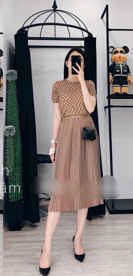 💋💋💋CHÂN VÁY XẾP LI DÁNG DÀI QCCC ☄️☄️BOM TẤN CHÂN VÁY QUỐC DÂN | BigBuy360 - bigbuy360.vn