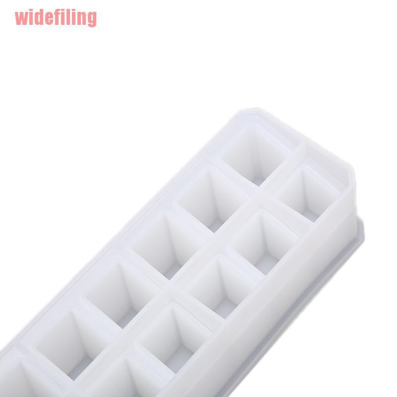 Khuôn Làm Son Môi Diy 9 / 12 Ngăn Tiện Lợi