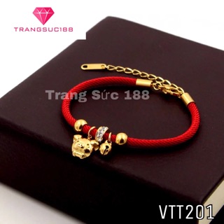Vòng Tay Titan Chỉ Đỏ Hình Heo Xinh