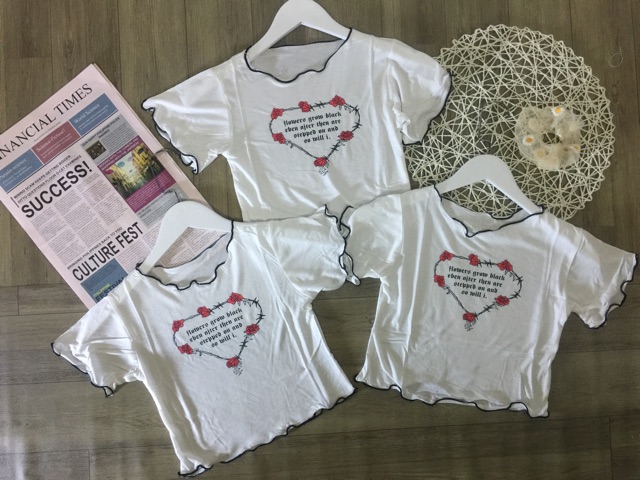 Áo Croptop Hoa Hồng Cuốn Biên Ảnh Thật