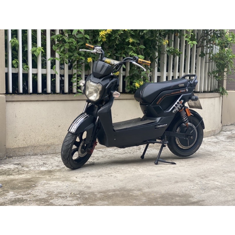 Xe máy điện Zoomer dibao biển và đăng ký đầy đủ