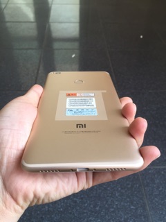 Điện thoại Xiaomi Mi Max 2 - 4Gb (Vàng)