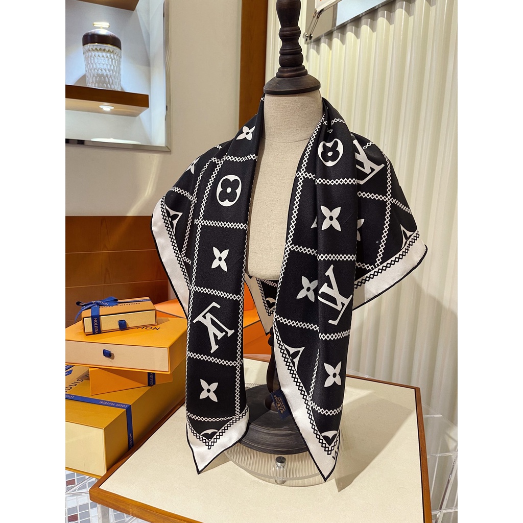 Khăn Choàng Cổ Lụa Hình Vuông Màu Đen Thời Trang Cho Nữ