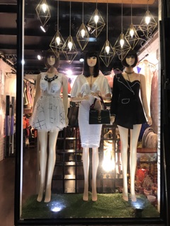 Đầm thiết kế cao cấp