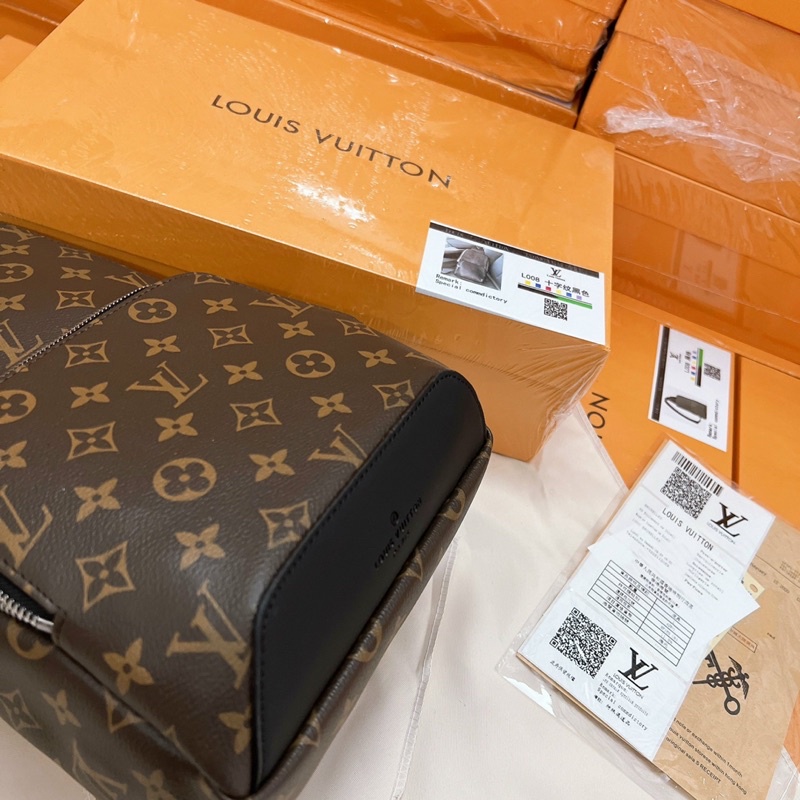 Túi lv nam đeo chéo ngực