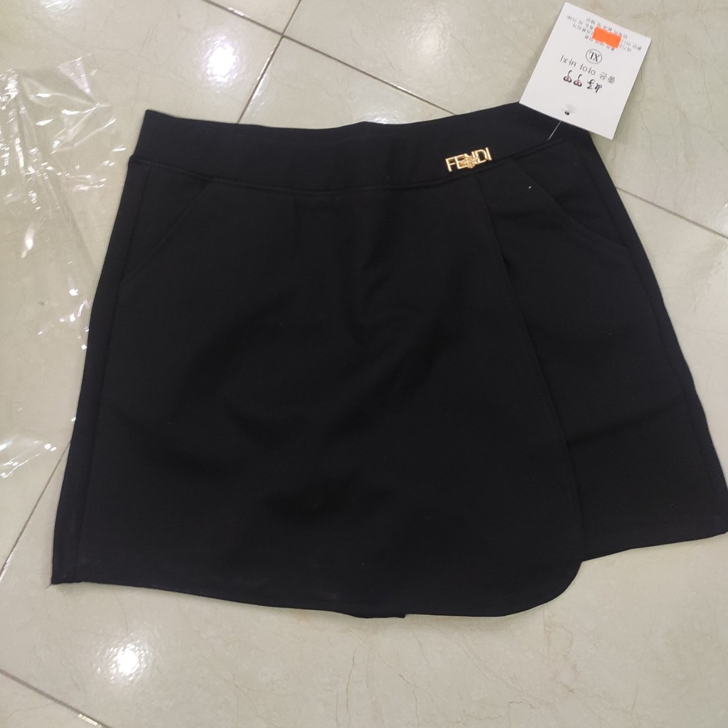 Quần short nữ giả váy vạt chéo lưng cạp chun màu đen - Quần sooc nữ thể thao thun ngắn vải umi mặc thể dục tập gym ở nhà