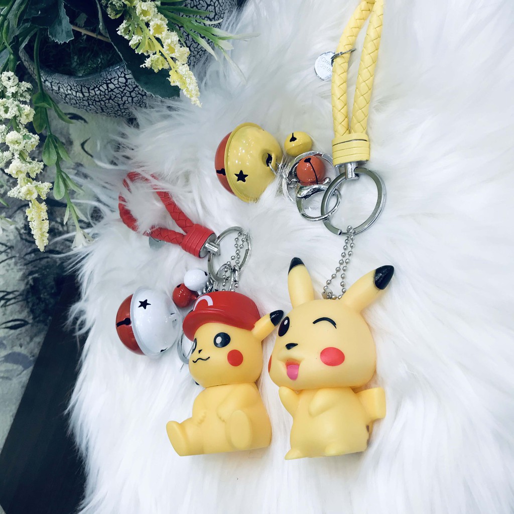 Móc khóa Pikachu đội mũ kèm dây và 3 chuông